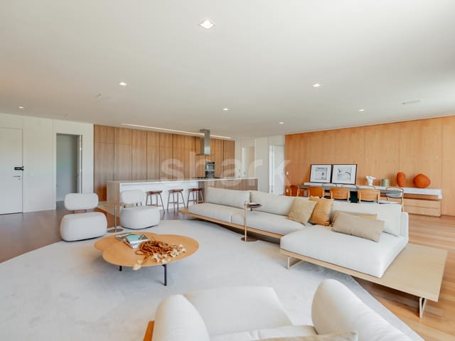 Apartamento com 370m² 3 quartos e 5 banheiros, à venda, no bairro Centro em Porto Feliz