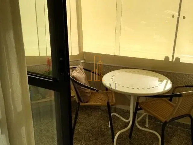 Apartamento à venda, no bairro Vila Valparaíso em Santo André