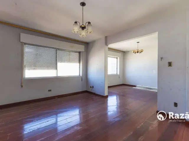 Apartamento 4 quartos e 3 banheiros, para alugar, no bairro Centro em Curitiba