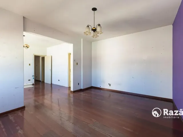 Apartamento 4 quartos e 3 banheiros, para alugar, no bairro Centro em Curitiba