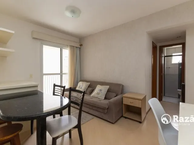 Apartamento 1 quarto e 1 banheiro, para alugar, no bairro Bigorrilho em Curitiba