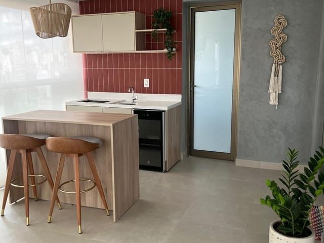 Apartamento com 163m² 3 quartos e 4 banheiros, para alugar, no bairro Pinheiros em São Paulo