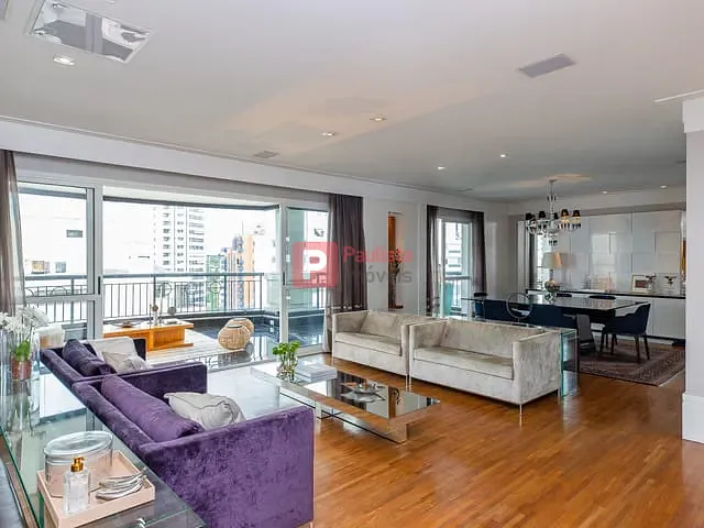 Apartamento com 633m² 4 quartos e 6 banheiros, à venda, no bairro Moema em Cotia