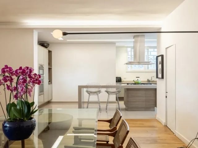 Apartamento com 200m² 2 quartos e 3 banheiros, à venda, no bairro Cerqueira César em São Paulo