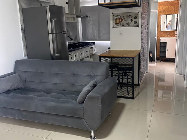 Foto do Apartamento - Apartamento à venda no Residencial Das Flores, Fragata, Pelotas, RS: 2 dormitórios, sala de estar, sacada, ar-condicionado, churrasqueira. Vaga de garagem | UP Imóveis