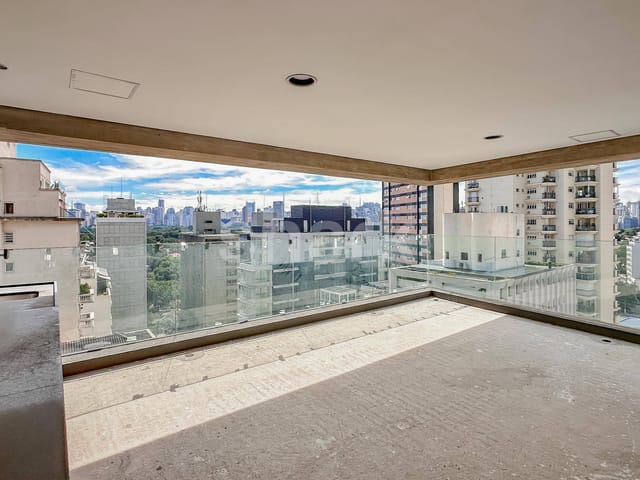 Apartamento com 142m² 3 quartos e 5 banheiros, à venda, no bairro Itaim Bibi em São Paulo