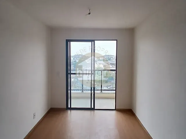 Apartamento com 62m² 2 quartos e 2 banheiros, para alugar, no bairro Irajá em Rio de Janeiro