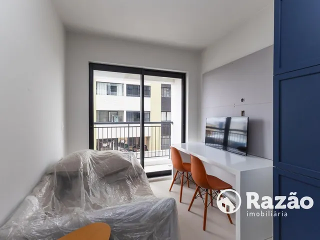 Apartamento 1 quarto e 1 banheiro, para alugar, no bairro Portão em Curitiba
