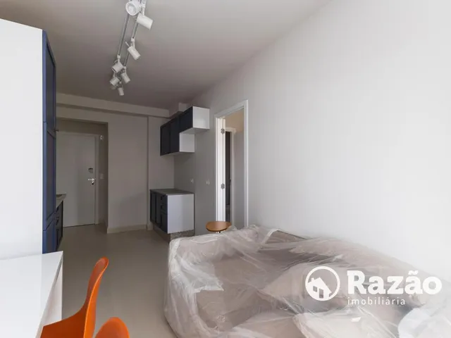 Apartamento 1 quarto e 1 banheiro, para alugar, no bairro Portão em Curitiba