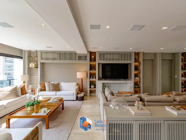 Apartamento com 187m² 3 quartos e 4 banheiros, à venda, no bairro Moema em São Paulo