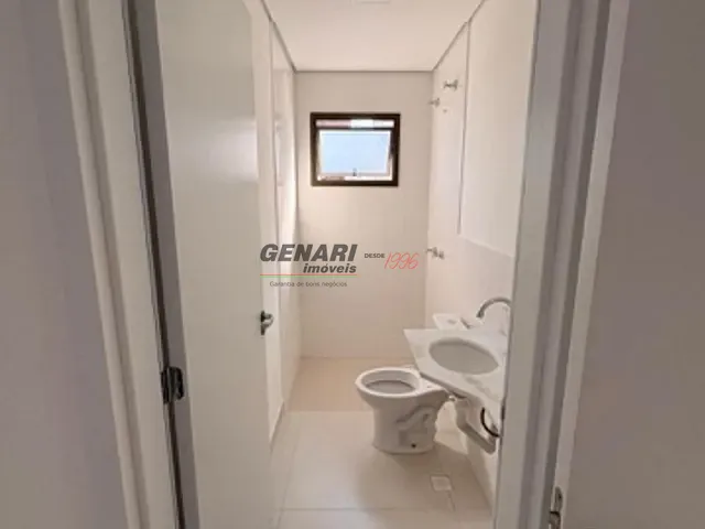Apartamento com 60m² 2 quartos e 2 banheiros, à venda, no bairro Jardim Santiago em Indaiatuba