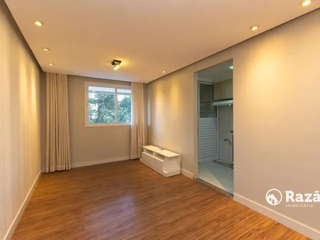 Apartamento 2 quartos e 1 banheiro, para alugar, no bairro Portão em Curitiba