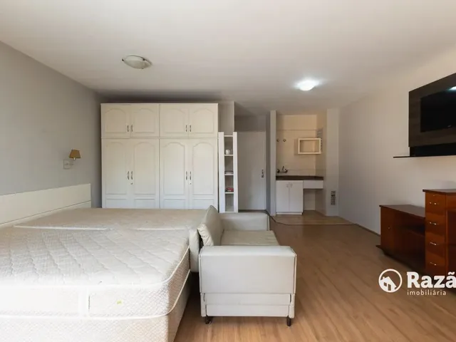 Apartamento 1 quarto e 1 banheiro, para alugar, no bairro Centro Cívico em Curitiba