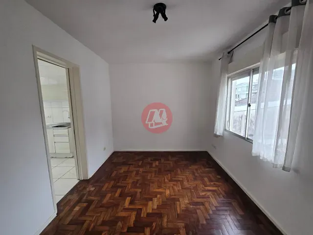 Apartamento com 70m², para alugar, no bairro Santana em Porto Alegre