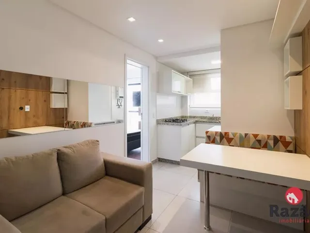 Apartamento 1 quarto e 1 banheiro, para alugar, no bairro Mercês em Curitiba