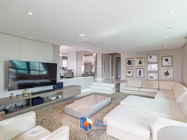 Apartamento com 246m² 4 quartos e 5 banheiros, à venda, no bairro Aclimação em São Paulo