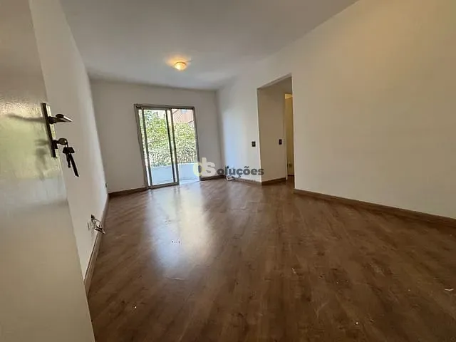 Apartamento 1 quarto e 1 banheiro, à venda, no bairro Itaim Bibi em São Paulo