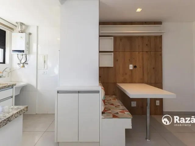 Apartamento 1 quarto e 1 banheiro, para alugar, no bairro Mercês em Curitiba