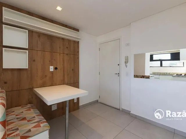 Apartamento 1 quarto e 1 banheiro, para alugar, no bairro Mercês em Curitiba