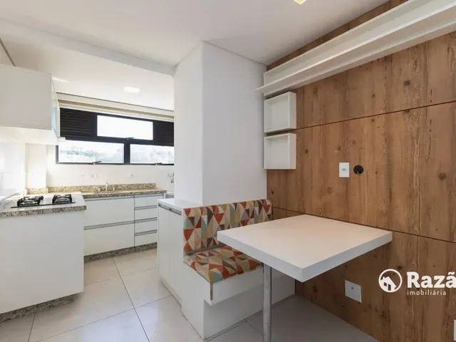 Apartamento 1 quarto e 1 banheiro, para alugar, no bairro Mercês em Curitiba
