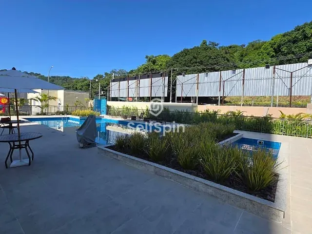 Apartamento 2 quartos e 1 banheiro, para alugar, no bairro Maria Paula em São Gonçalo