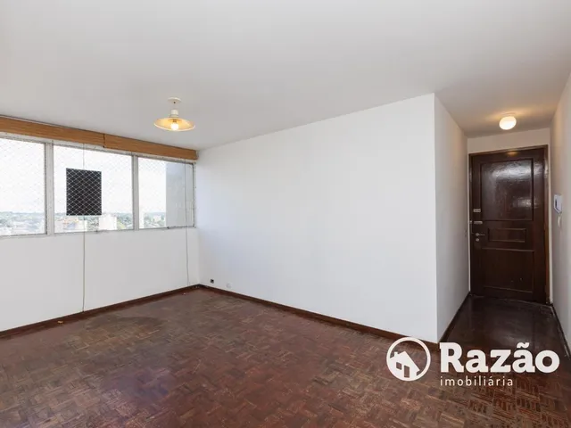 Apartamento 1 quarto e 1 banheiro, para alugar, no bairro Centro em Curitiba
