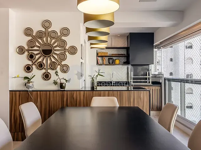 Apartamento 3 quartos e 3 banheiros, à venda, no bairro Moema em São Paulo