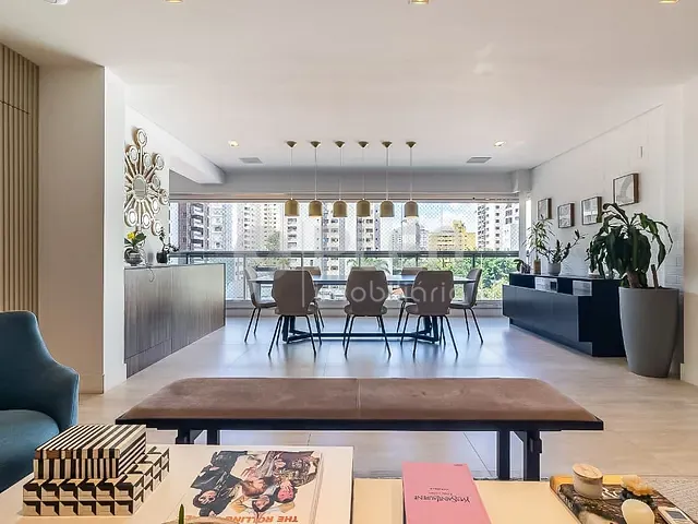 Apartamento 3 quartos e 3 banheiros, à venda, no bairro Moema em São Paulo