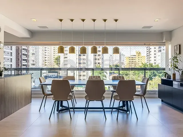 Apartamento 3 quartos e 3 banheiros, à venda, no bairro Moema em São Paulo