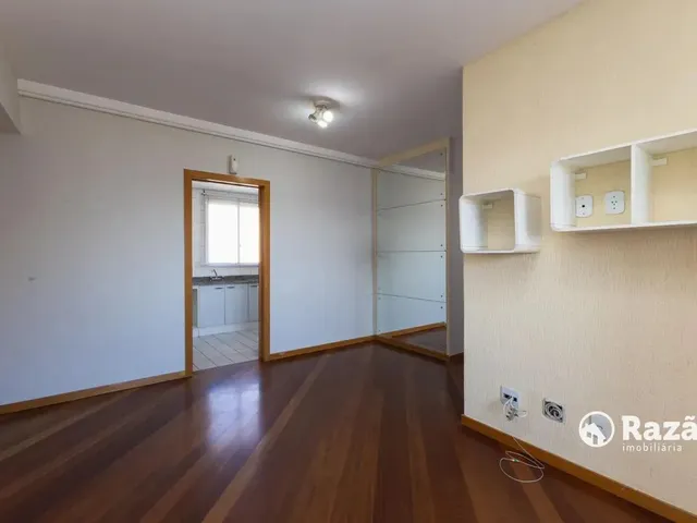 Apartamento 3 quartos e 2 banheiros, para alugar, no bairro Cristo Rei em Curitiba
