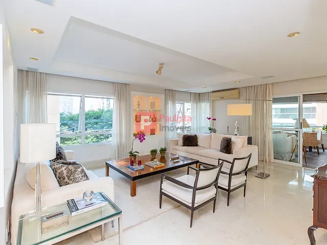 Apartamento com 243m² 3 quartos e 4 banheiros, à venda, no bairro Moema em São Paulo