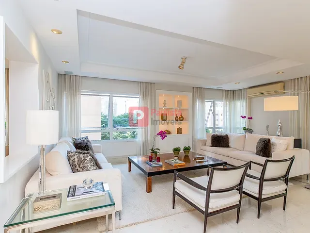 Apartamento com 243m² 3 quartos e 4 banheiros, à venda, no bairro Moema em São Paulo
