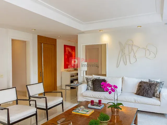 Apartamento com 243m² 3 quartos e 4 banheiros, à venda, no bairro Moema em São Paulo