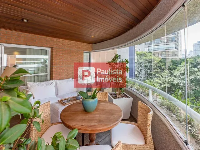 Apartamento com 243m² 3 quartos e 4 banheiros, à venda, no bairro Moema em São Paulo