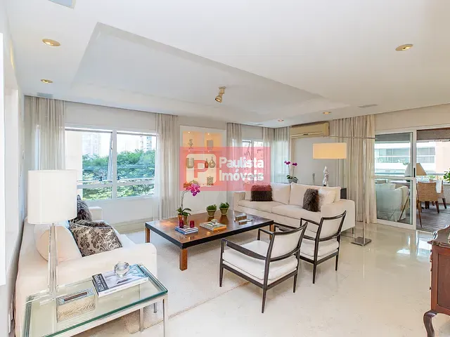 Apartamento com 243m² 3 quartos e 4 banheiros, à venda, no bairro Moema em São Paulo