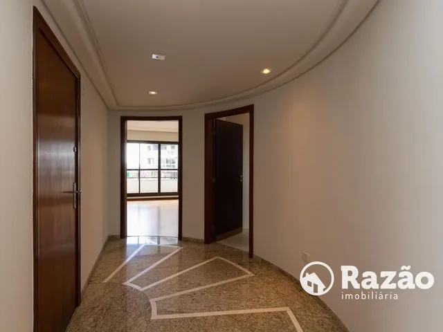 Apartamento 3 quartos e 4 banheiros, para alugar, no bairro Cristo Rei em Curitiba