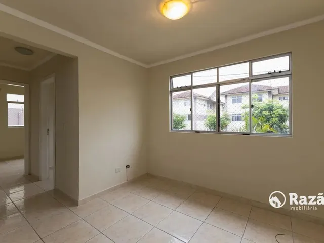 Apartamento 3 quartos e 1 banheiro, para alugar, no bairro Uberaba em Curitiba