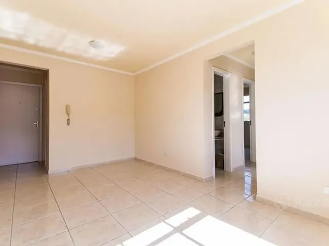 Apartamento 3 quartos e 1 banheiro, para alugar, no bairro Uberaba em Curitiba