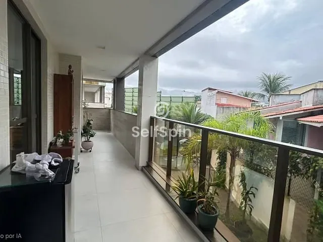 Apartamento 4 quartos e 4 banheiros, para alugar, no bairro Camboinhas em Niterói