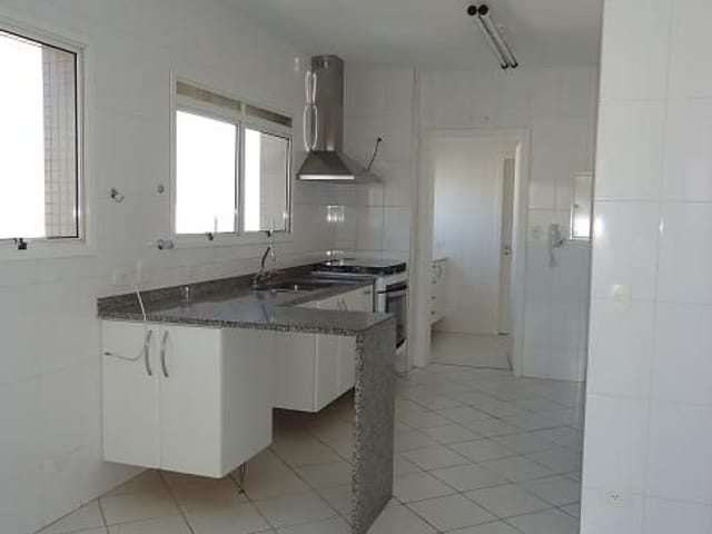 Apartamento com 265m² 3 quartos e 4 banheiros, para alugar, no bairro Paraíso em São Paulo
