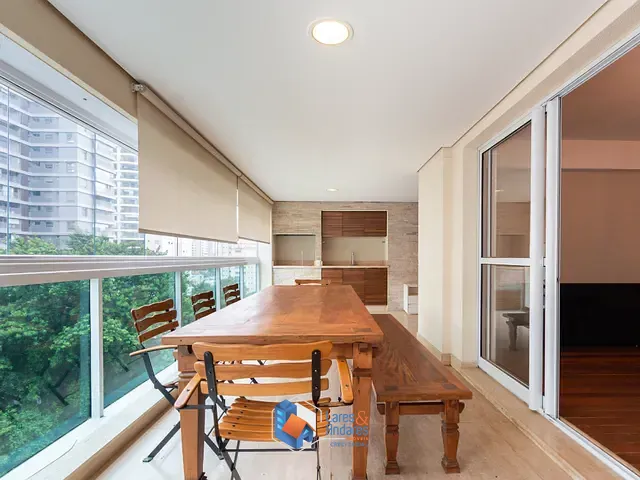 Apartamento com 204m² 3 quartos e 5 banheiros, à venda, no bairro Indianópolis em São Paulo