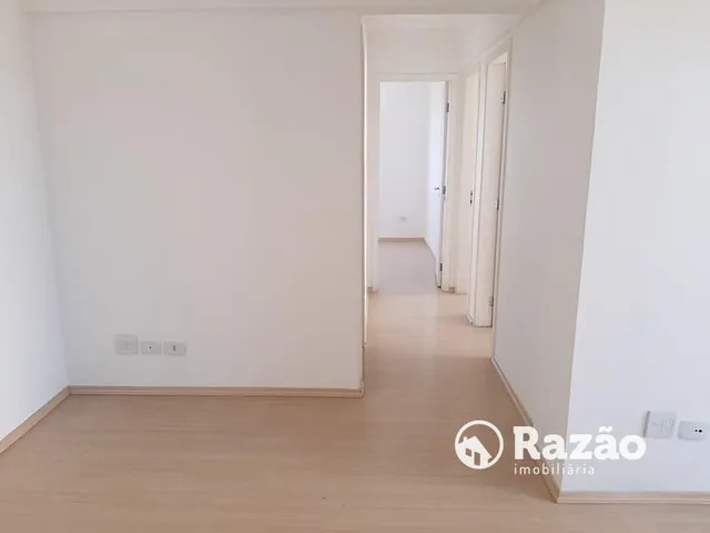 Apartamento 3 quartos e 2 banheiros, para alugar, no bairro Capão Raso em Curitiba