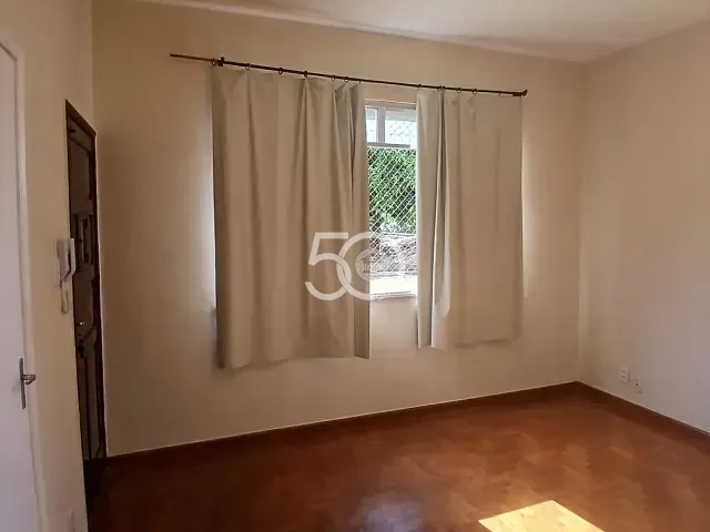 Apartamento com 52m² 2 quartos e 1 banheiro, para alugar, no bairro Irajá em Rio de Janeiro