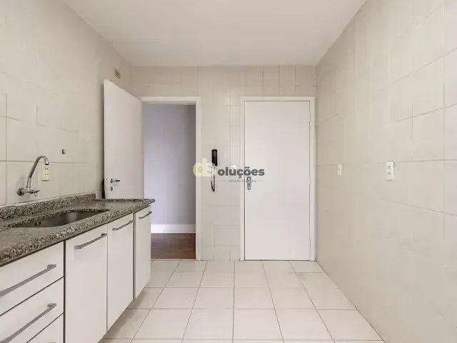 Apartamento 3 quartos e 2 banheiros, à venda, no bairro Campo Belo em São Paulo