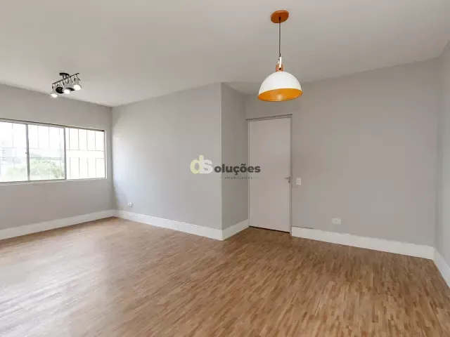 Apartamento 3 quartos e 2 banheiros, à venda, no bairro Campo Belo em São Paulo