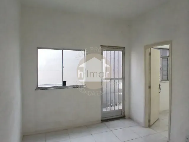 Apartamento com 65m² 2 quartos e 1 banheiro, para alugar, no bairro Braz de Pina em Rio de Janeiro