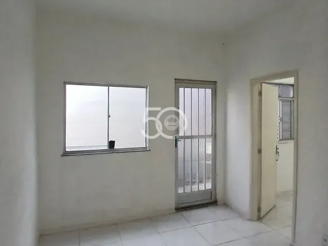 Apartamento com 65m² 2 quartos e 1 banheiro, para alugar, no bairro Braz de Pina em Rio de Janeiro