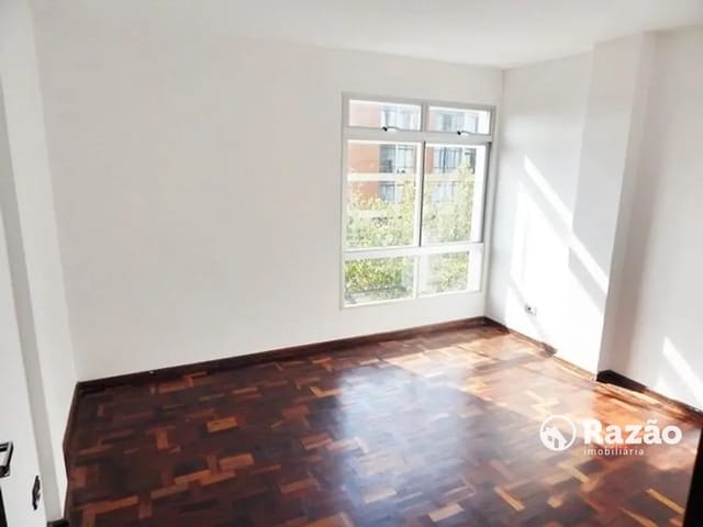Apartamento 2 quartos e 1 banheiro, para alugar, no bairro Rebouças em Curitiba