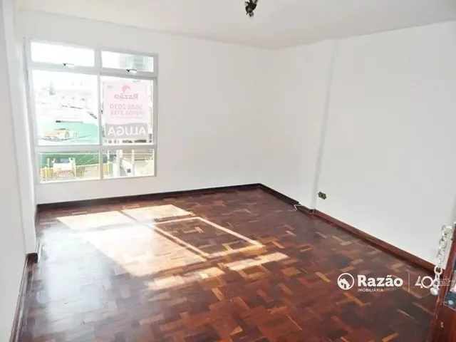 Apartamento 2 quartos e 1 banheiro, para alugar, no bairro Rebouças em Curitiba