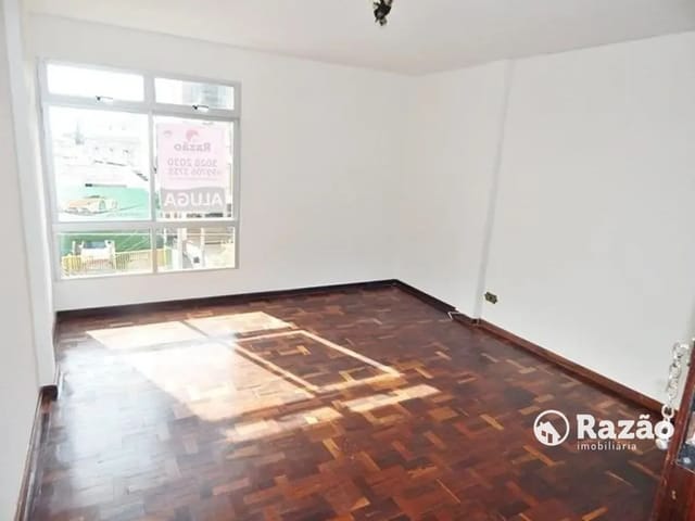 Apartamento 2 quartos e 1 banheiro, para alugar, no bairro Rebouças em Curitiba